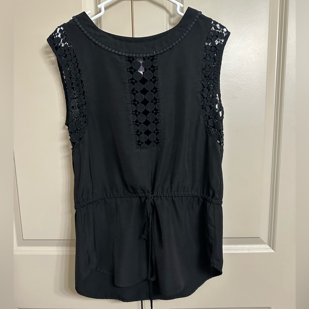 Sleeveless top